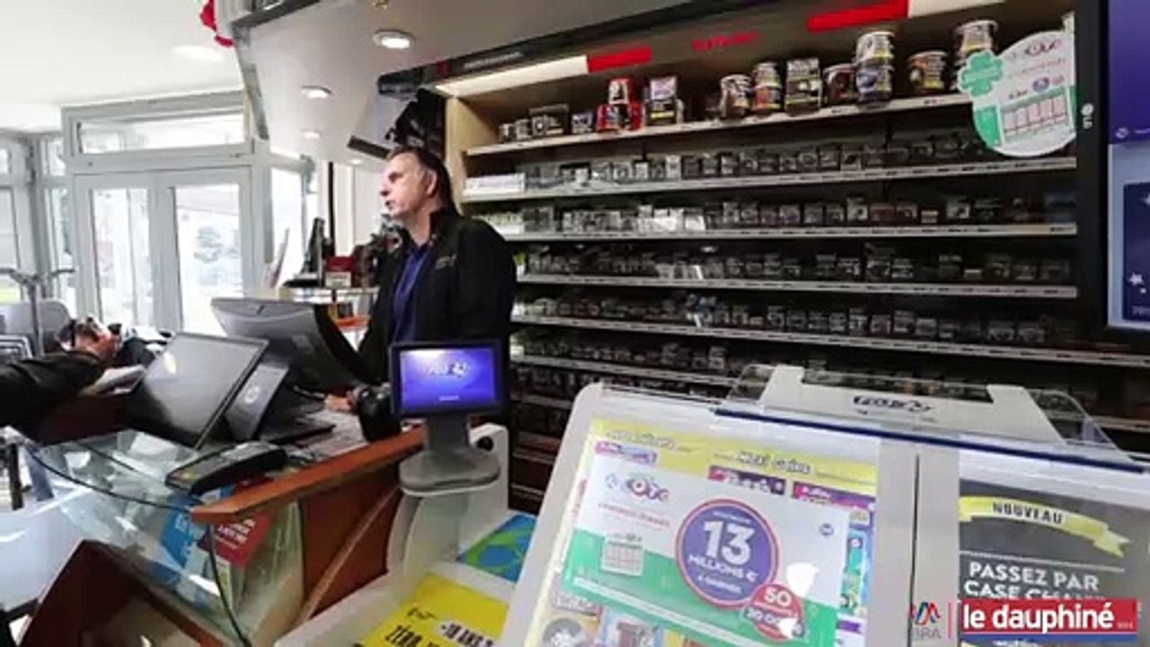 Fermeture des commerces "non indispensables" : Au bar tabac Le Code bar de Carpentras, on s’adapte