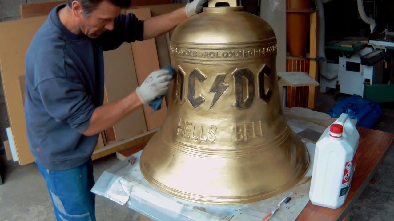 HELLS BELLS AC/DC     FAIRE LA CLOCHE AC/DC