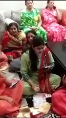 फ्लोर टेस्ट से पहले कोरोना टेस्ट कराने के बाद 85 विधायक सीएम हाउस पहुंचे, एक विधायक बोले- हमारे एक-दो साथियों में कोरोना जैसे लक्षण