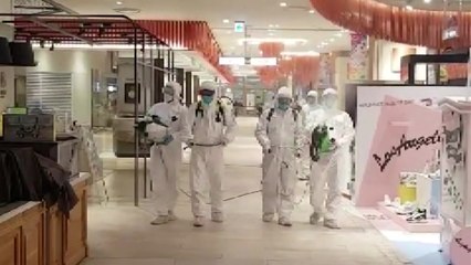 롯데백화점 부산본점 근무자 잇단 확진...휴일 임시 휴점 / YTN