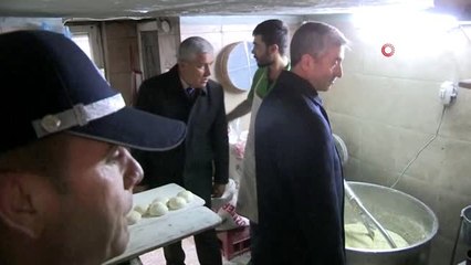 Belediye Başkanı zabıtayı yanına alarak çarşı esnafı denetledi