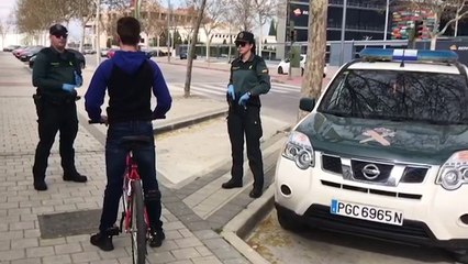 La Guardia Civil patrulla las calles debido a las restricciones por el coronavirus