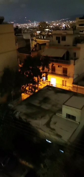 Γαλάτσι Ώρα 21.00 - 15-3-2020. Το χειροκρότημα...