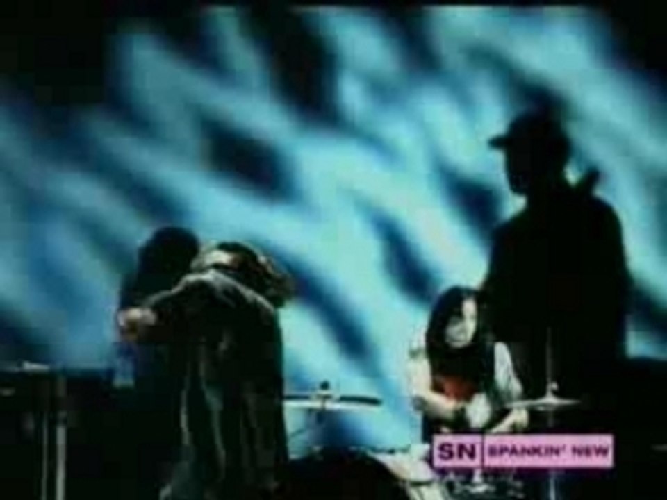 Rage Against The Machine - Guerilla Radio