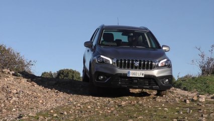 The new Suzuki S-CROSS Hybrid Driving Video