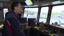 Tarım ve Orman Bakanı Pakdemirli, Ege Denizi'nde balık avına çıktı - İZMİR
