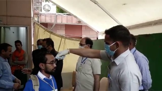 Sansad takes precautions against COVID-19