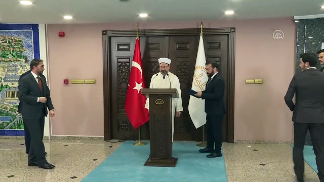 Erbaş: '(Koronavirüs önlemleri) Cuma namazı başta olmak üzere cami ve mescitlerde cemaatle namaza ara verilmesi gerekli hale gelmiştir' - ANKARA