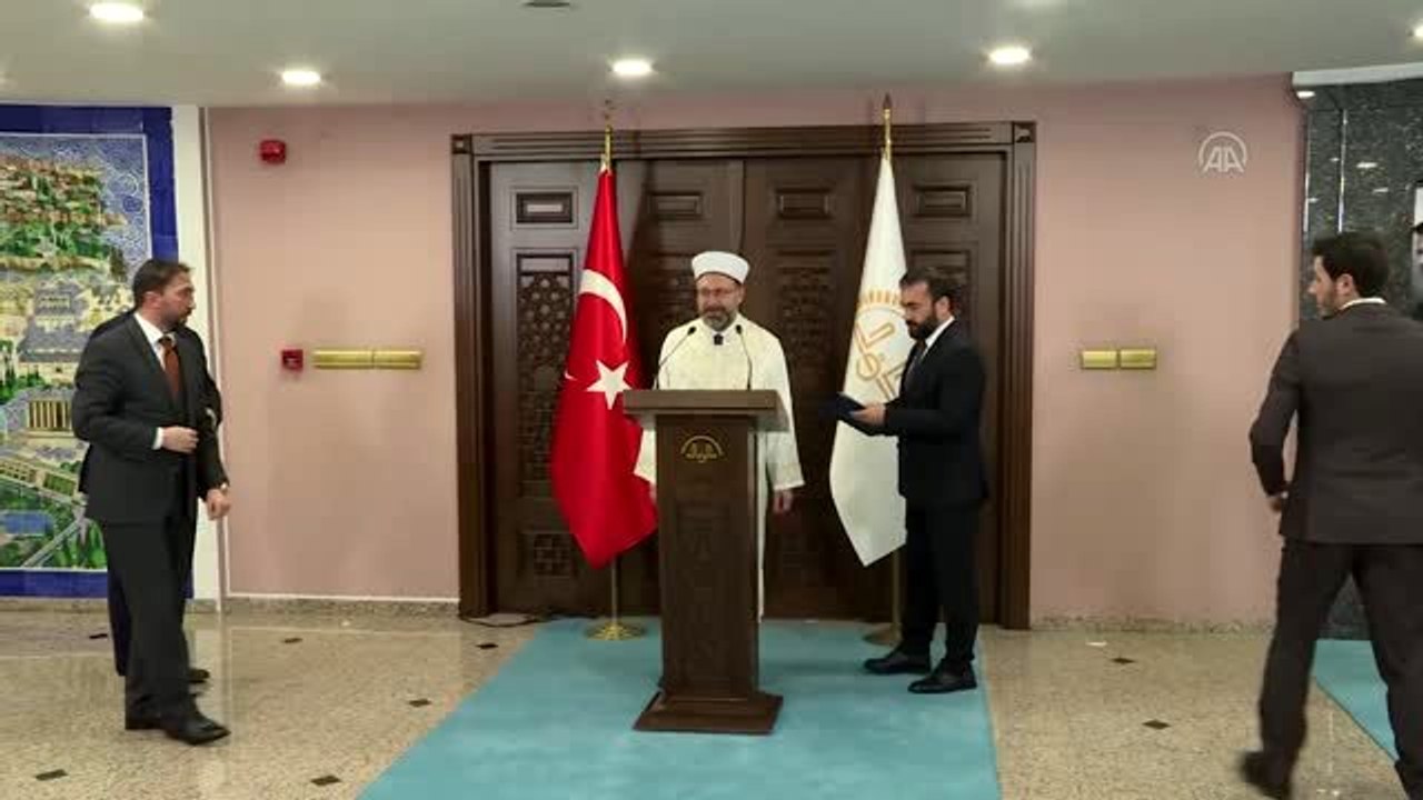 Erbaş: "(Koronavirüs önlemleri) Cuma namazı başta olmak üzere cami ve mescitlerde cemaatle namaza...