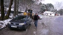 Kütahya ve Balıkesir'de kar yağışı ulaşımda aksamalara yol açıyor - BALIKESİR