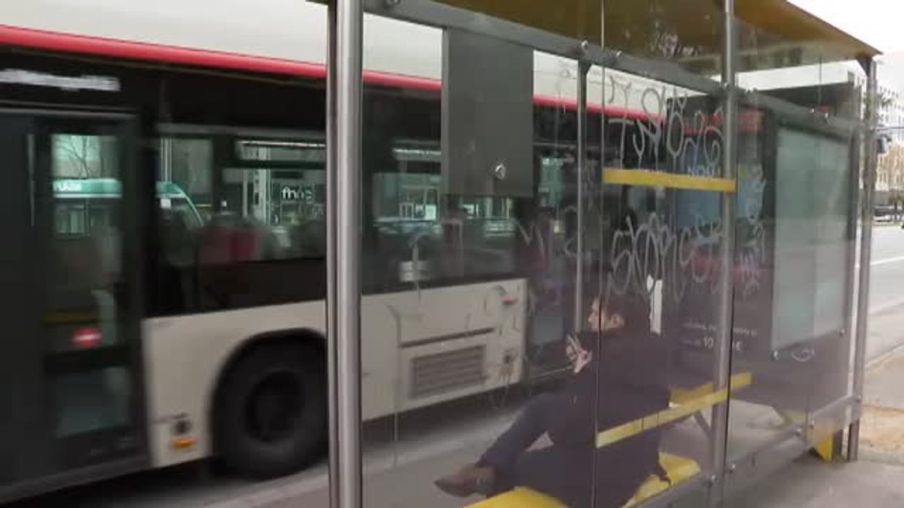 Transportes públicos vacíos en las ciudades españolas