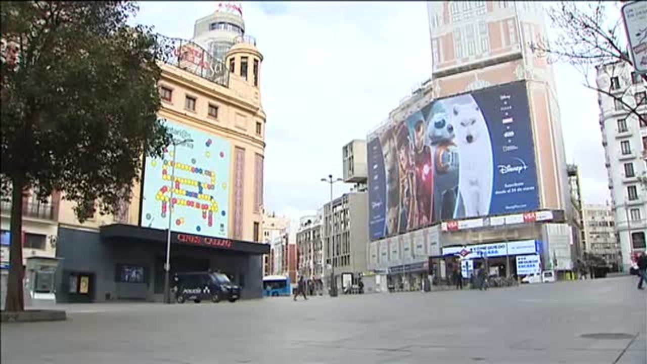 El Covid-19 deja las calles de toda España vacías