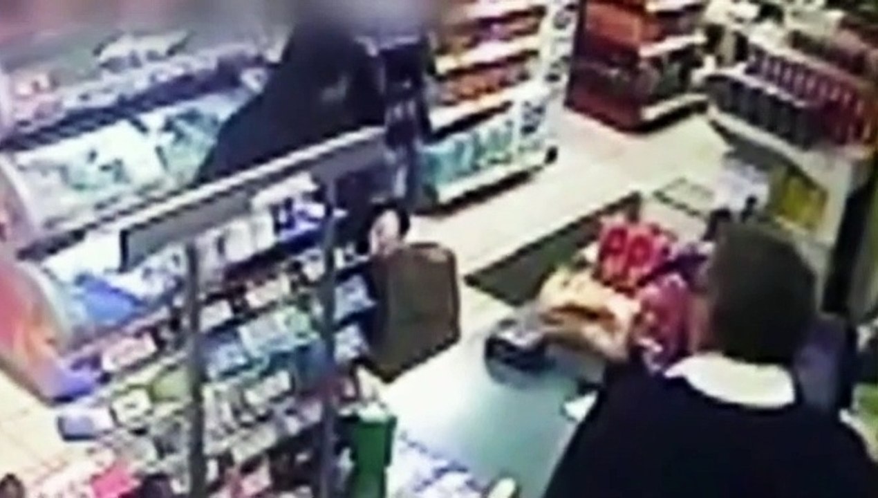 Caught Red Handed UK  03 - 04