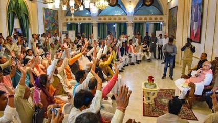 MP crisis: No floor test today, BJP leaders create ruckus