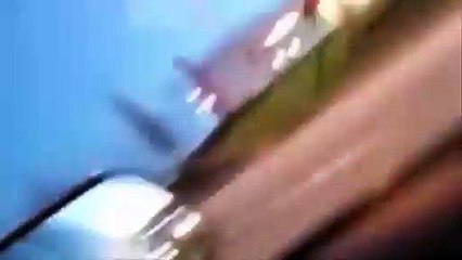 Un karma instantané : le chauffeur était occupé à insulter un automobiliste et a fini par heurter la voiture devant lui.