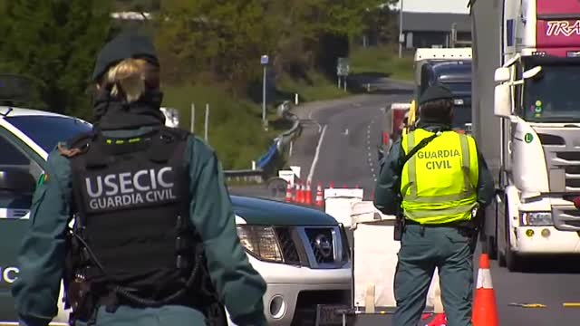 España cierra sus fronteras terrestres excepto a nacionales y residentes