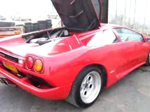 lamborghini diablo V12