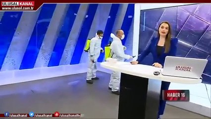 Ulusal Kanal'ın stüdyosu canlı yayında dezenfekte edildi