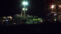İstanbul Boğazı'nda korku dolu anlar! Gemi kıyıya çekildi