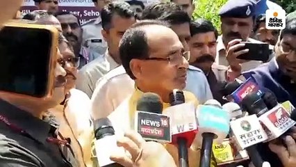 शिवराज ने कहा- कमलनाथ सरकार अल्पमत में है, वह तबादले और नियुक्तियां कैसे कर सकती है?