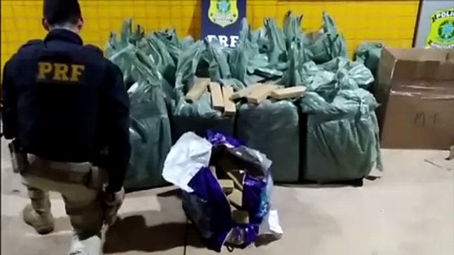 PRF apreende ônibus com 811 Kg de maconha na BR-277 em Cascavel