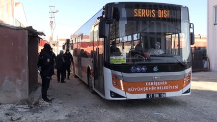 Umreden dönen 275 kişi öğrenci yurduna yerleştirildi - ESKİŞEHİR