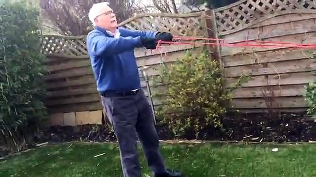 Edinburgh man shows you don't need to gym to exercise amid coronavirus pandemic