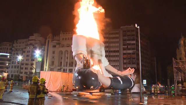 El coronavirus obliga a una 'cremà' de la falla municipal sin público