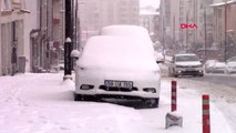Sivas'ta kar nedeniyle 124 yerleşim yeri yolu ulaşıma kapandı