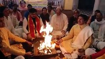 मथुराः कोरोना के विनाश के लिए भगवताचार्यो ने किया हवन यज्ञ, भगवान से की प्रार्थना