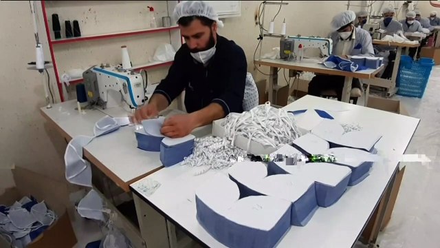 إيران تنتج آلاف الأقنعة الواقية يوميا للحدّ من تفشي فيروس كورونا المستجد