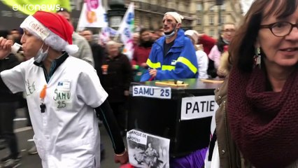 Müllbeutel als Schutzkleidung: Frankreich ist schlecht gewappnet