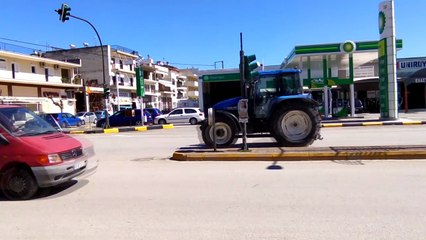 Λάθος τα πεταμένα γάντια και οι μάσκες στο δρόμο