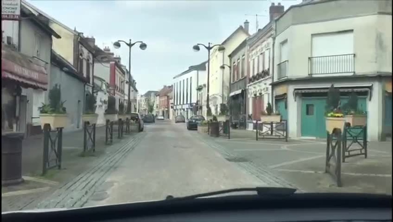 Coronavirus : les rues de Romilly-sur-Seine désertées suite aux mesures de confinement