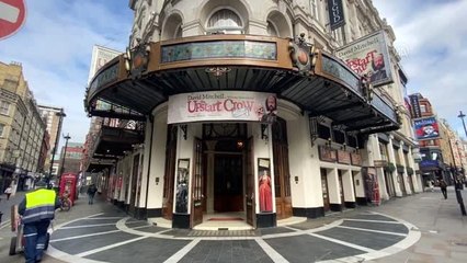 İngiltere'de sosyal yaşam durma noktasına geldi