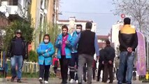 Vatandaşlar korona virüs tedbirlerine uymayarak sokaklara akın etti