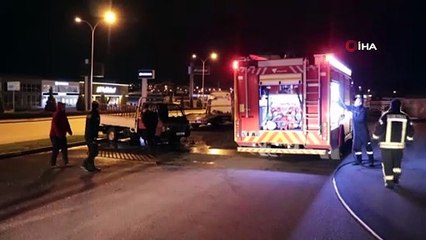 Park halindeki kamyonet yanarak kullanılamaz hale geldi
