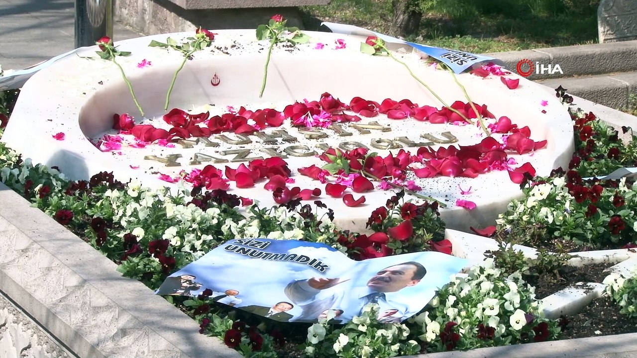 Muhsin Yazıcıoğlu vefatının 11. yılında kabri başında anıldı