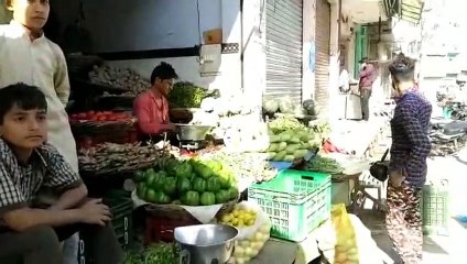 शामलीः घर में सामान स्टोक ना करें, पुलिस प्रशासन मदद के लिए है, विश्वास रखें: सीओ