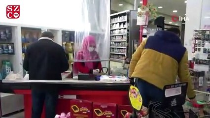 Markette poşetli korona virüs önlemi