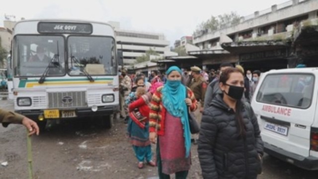 India afronta el primer día de confinamiento con dudas sobre los bienes básicos