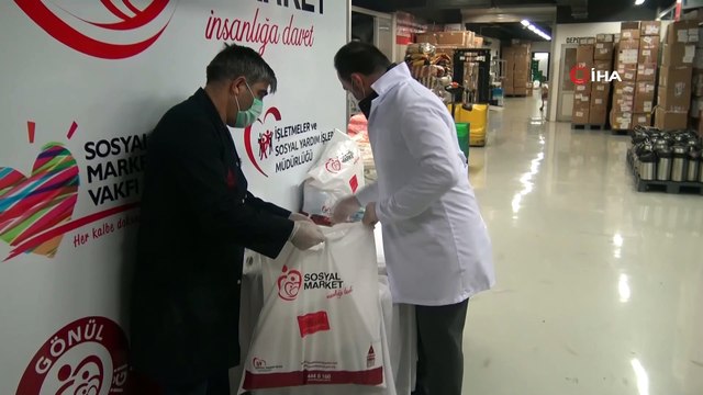 Başkan Yıldız, ihtiyaç sahibi Şadiye teyzenin yüzünü güldürdü