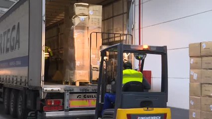 Valencia comienza el reparto del material sanitario enviado por China