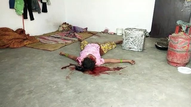मथुराः महिला की लाश मिलने से फैली सनसनी, परिजनों ने लगाया हत्या का आरोप