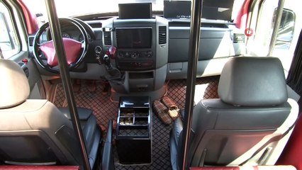 Maskeli dolmuş görenleri şaşırtıyor