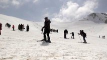 Hakkari Kayak Merkezi 3,5 ayda 50 bin ziyaretçiyi ağırladı
