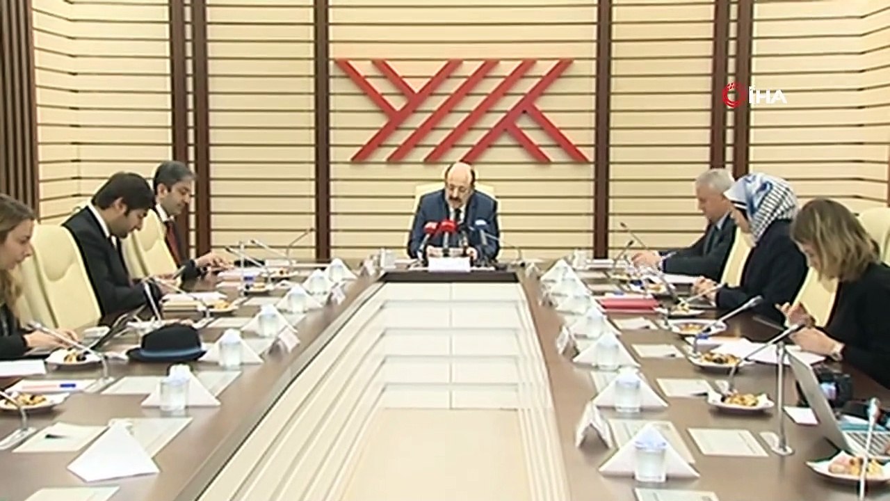 YÖK Başkanı Yekta Saraç: '23 Mart'ta uzaktan eğitim kapasitesine sahip üniversitelerimizde dijital imkanlarla uzaktan öğretim süreci başlayacak'