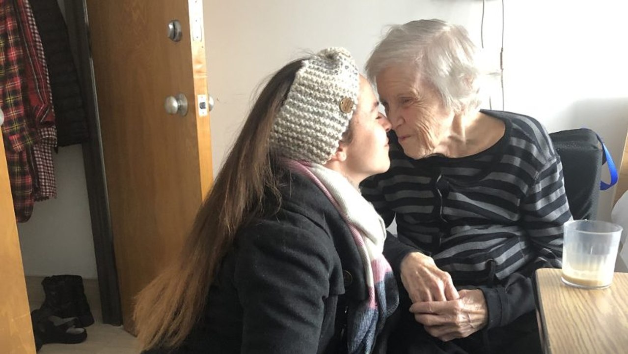 Mourir loin des siens