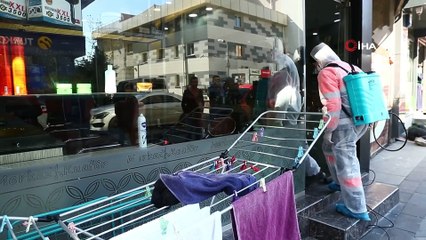 Bağcılar’da vatandaşın ayak bastığı her alan dezenfekte edildi