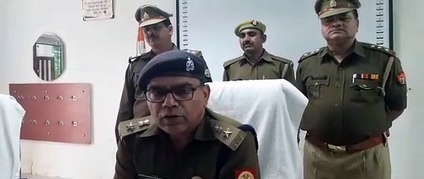 इटावा: पुलिस ने 14 लाख रूपए की अवैध शराब पकड़ी